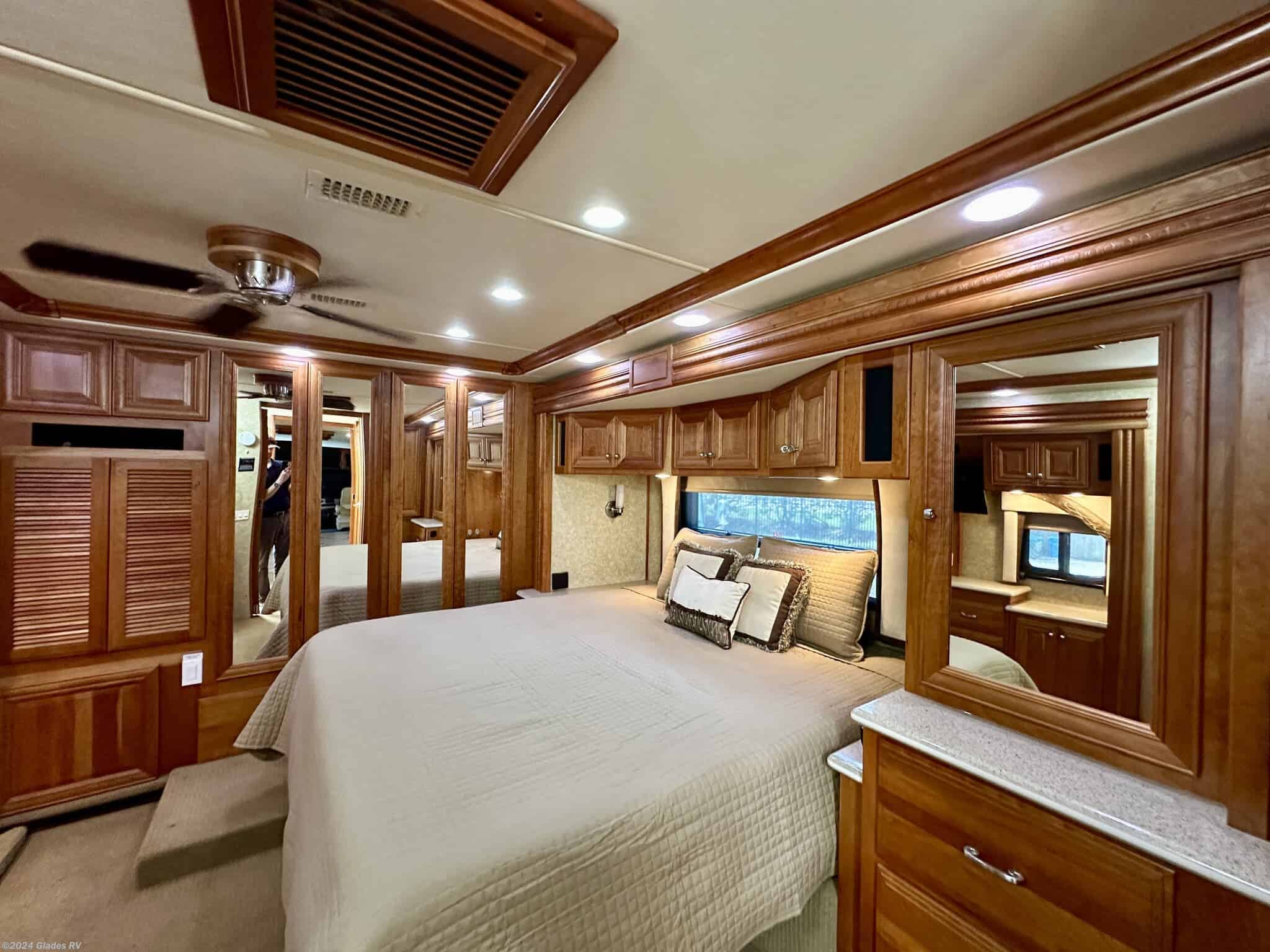 Luxury 6* Motorhome • The Pop-Up Hotel